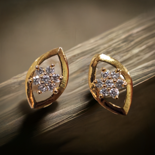 Stunning stud earrings for daily use
