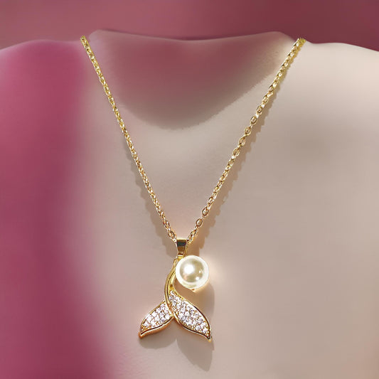 Fish Tail With Pearl Pendant Anti Tarnish Chain Necklace