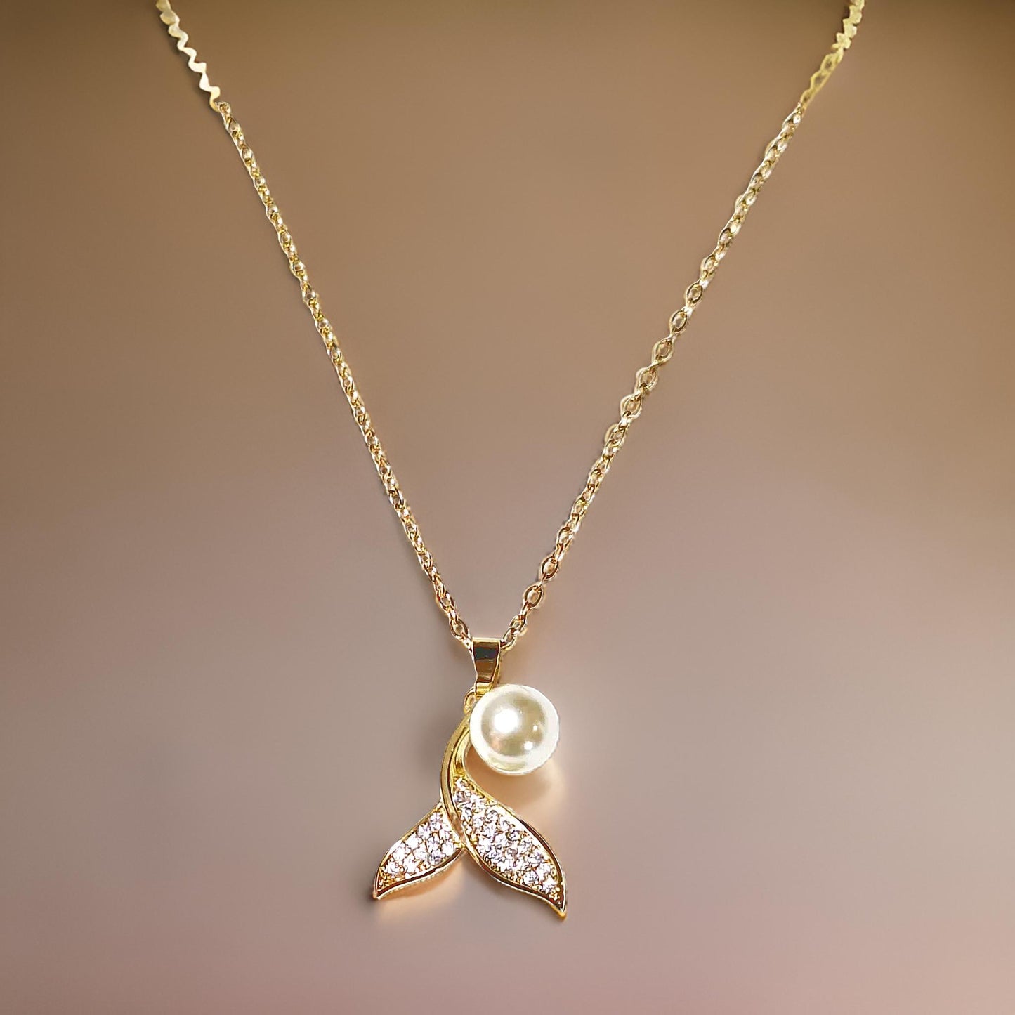 Fish Tail With Pearl Pendant Anti Tarnish Chain Necklace