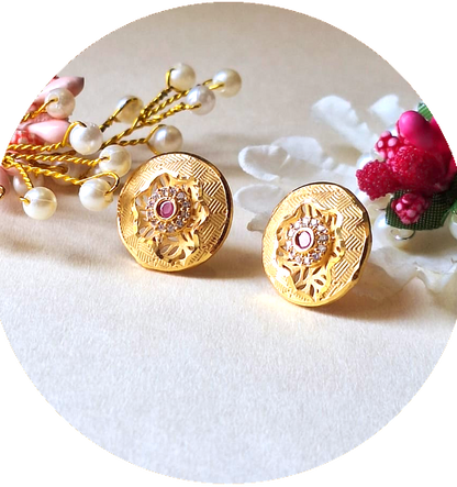 1.5 Gram Gold-Plated Flower Stud Earrings – Elegant Imitation Jewelry for Everyday Glam