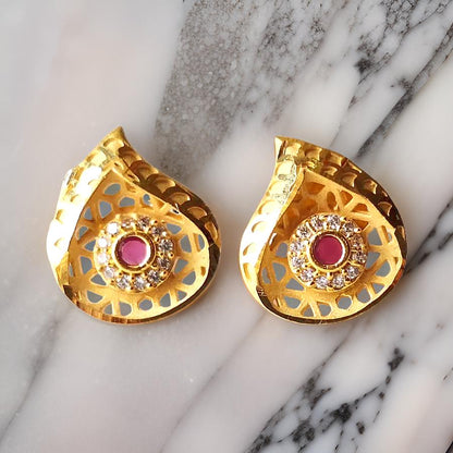 Leaves Design 1.5 Gram Gold-Plated Stud Earrings – Elegant Nature-Inspired Jewelry