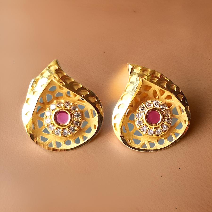 Leaves Design 1.5 Gram Gold-Plated Stud Earrings – Elegant Nature-Inspired Jewelry