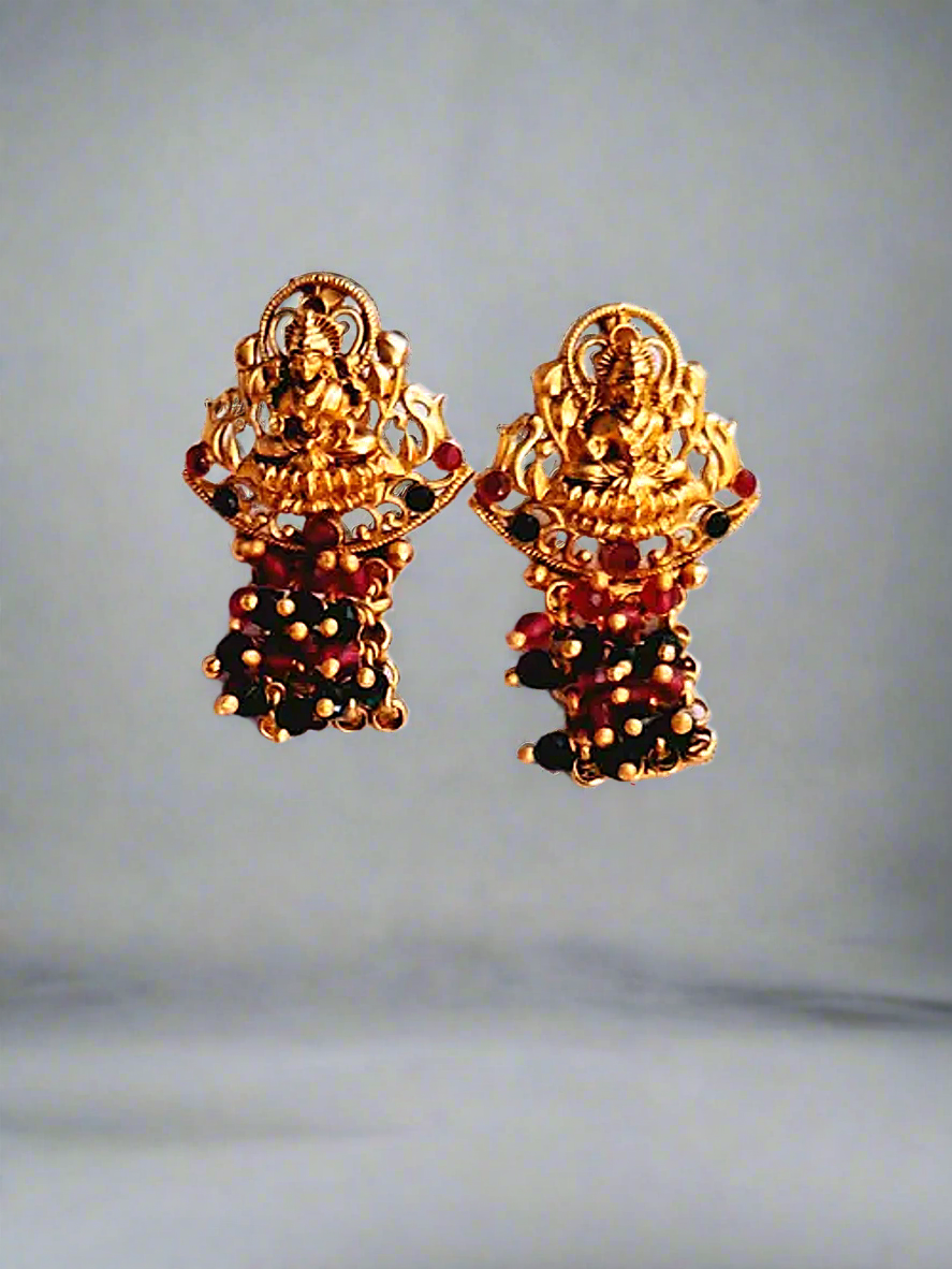 Lakshmi Motif Temple Jewelry Necklace Set