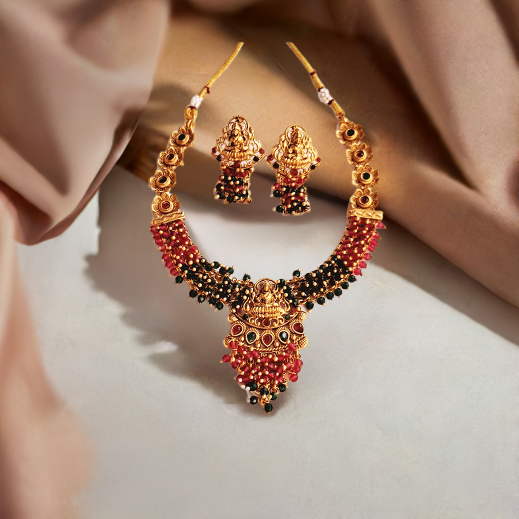Lakshmi Motif Temple Jewelry Necklace Set